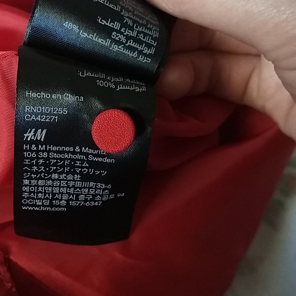 GUC H&M Festive Pencil Dress - Picture 5 of 9